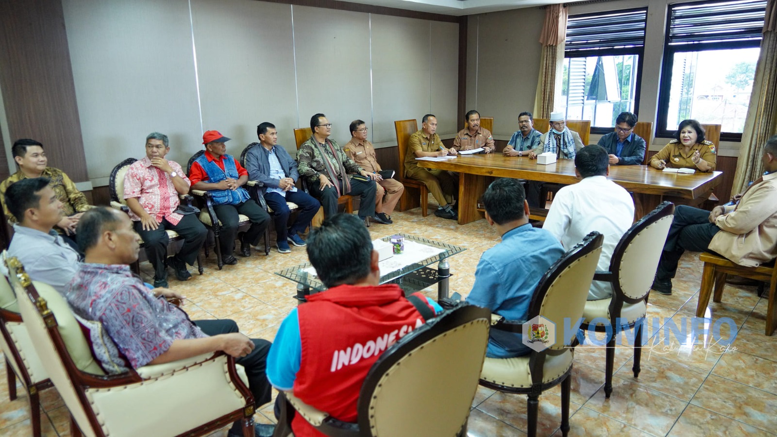 Ket.foto: Audiensi tokoh lintas agama dengan Bupati Karo, Cory Sriwaty Sebayang.(foto/ist)