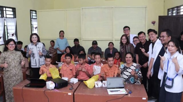 Ket. Foto: Pertemuan pemberdayaan dan pendampingan pada orang tua dan siswa penyandang disabilitas.(foto/ist)