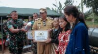 Ket. Foto: kunjungan Danrem 023/KS Kol.Inf Lukman Hakim dalam rangka kunjungan lapangan dan bakti sosial TNI Manunggal Membangun Desa (TMMD) di Desa Sungai Raya.(foto/ist)