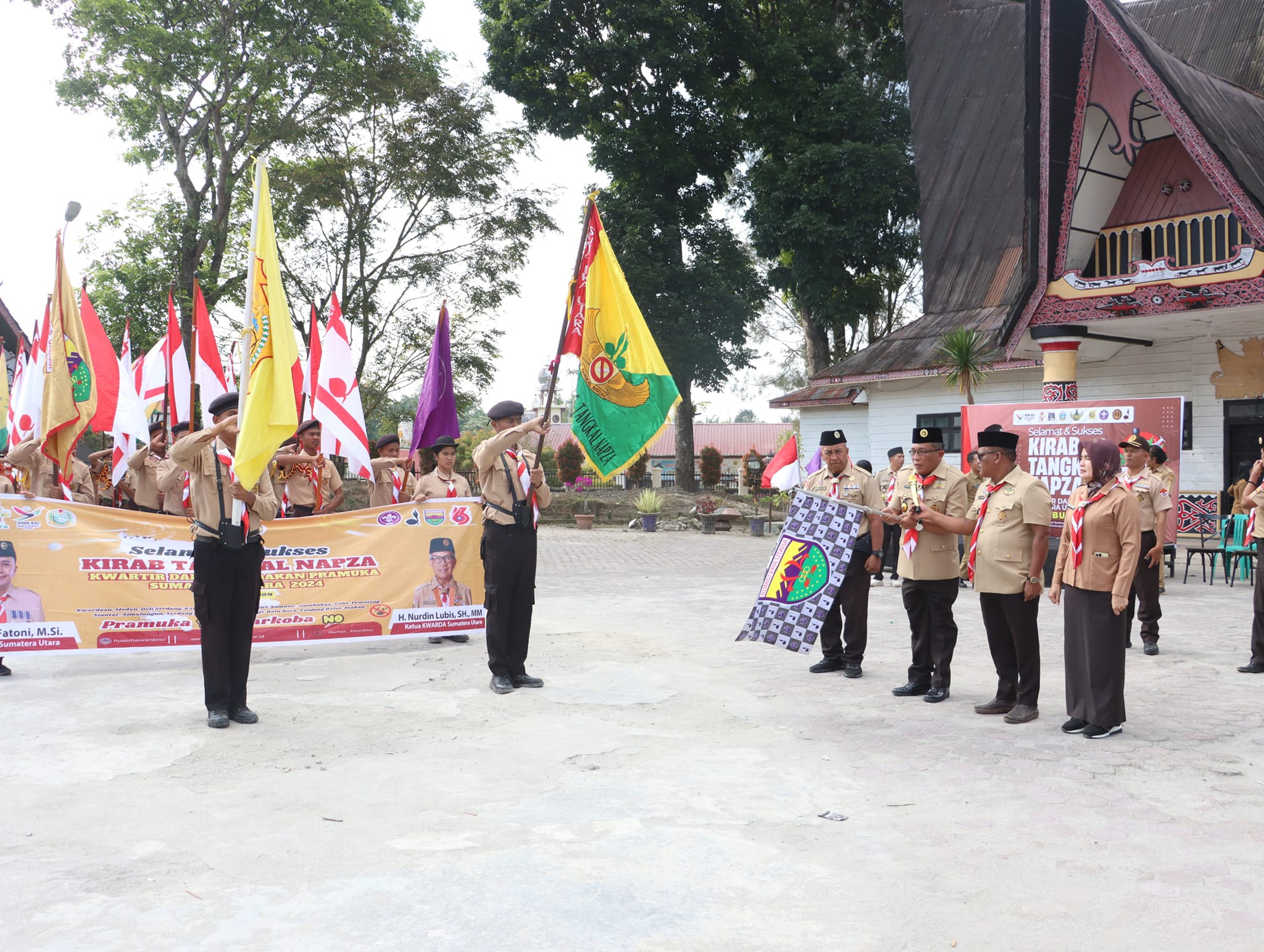 Kirab Pramuka Tangkal Napza (narkotika, psikotropika, dan obat terlarang) di Gedung Djauli Manik Sidikalang, Selasa (23/7/2024).(ist)