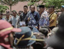 Temui Pendemo Minta Tutup PT Gruti, Bupati : Mari Bersama Cari Solusi