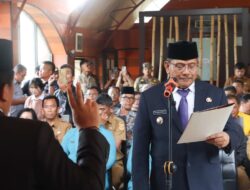 Lantik Direksi Perumda Pembangunan Periode 2025-2030, Bupati Dairi : Perumda Harus Mampu Ciptakan Keuntungan, Tidak Boleh Rugi
